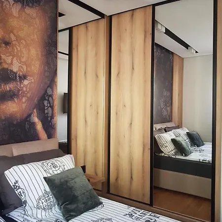 Lägenhet Tesla 3 Novi Sad