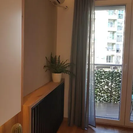 Apartment Tesla 3