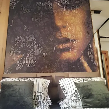 Tesla 3 Apartment